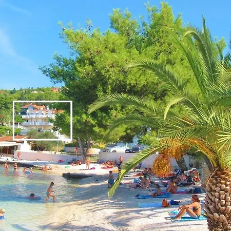 Διαμέρισμα In With Sea View, Balcony, Air Conditioning, Wi-fi *