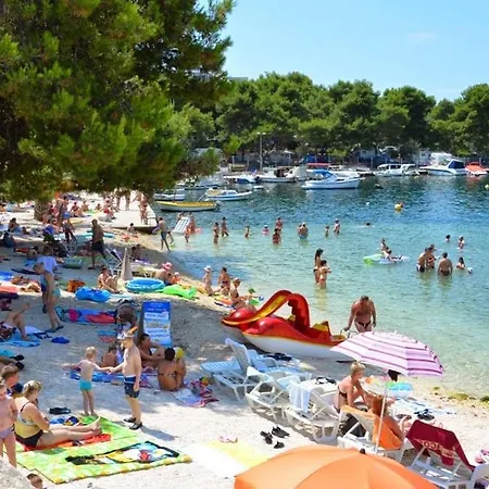 In With Sea View, Balcony, Air Conditioning, Wi-fi Apartment Trogir