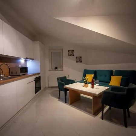 In With Sea View, Balcony, Air Conditioning, Wi-fi Apartment *