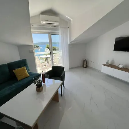 In With Sea View, Balcony, Air Conditioning, Wi-fi アパート
