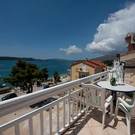 In With Sea View, Balcony, Air Conditioning, Wi-fi Διαμέρισμα *